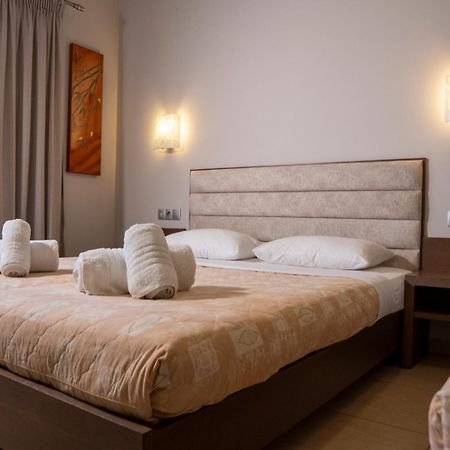 Hotel Epavlis Eleftheriadi Paralía Eksteriør billede