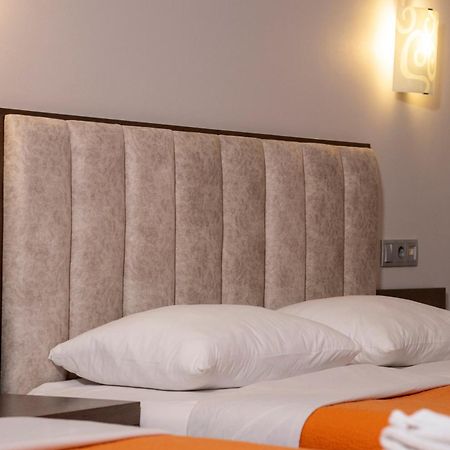 Hotel Epavlis Eleftheriadi Paralía Eksteriør billede