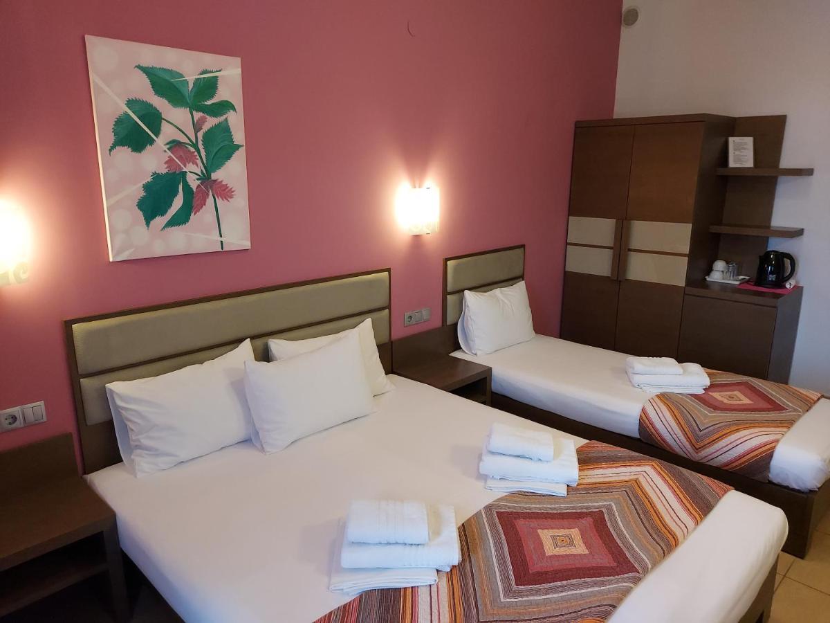 Hotel Epavlis Eleftheriadi Paralía Eksteriør billede