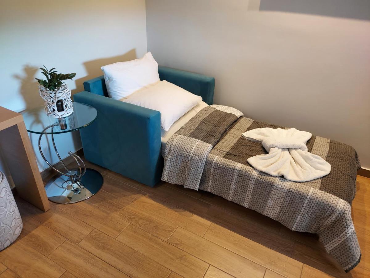 Hotel Epavlis Eleftheriadi Paralía Eksteriør billede