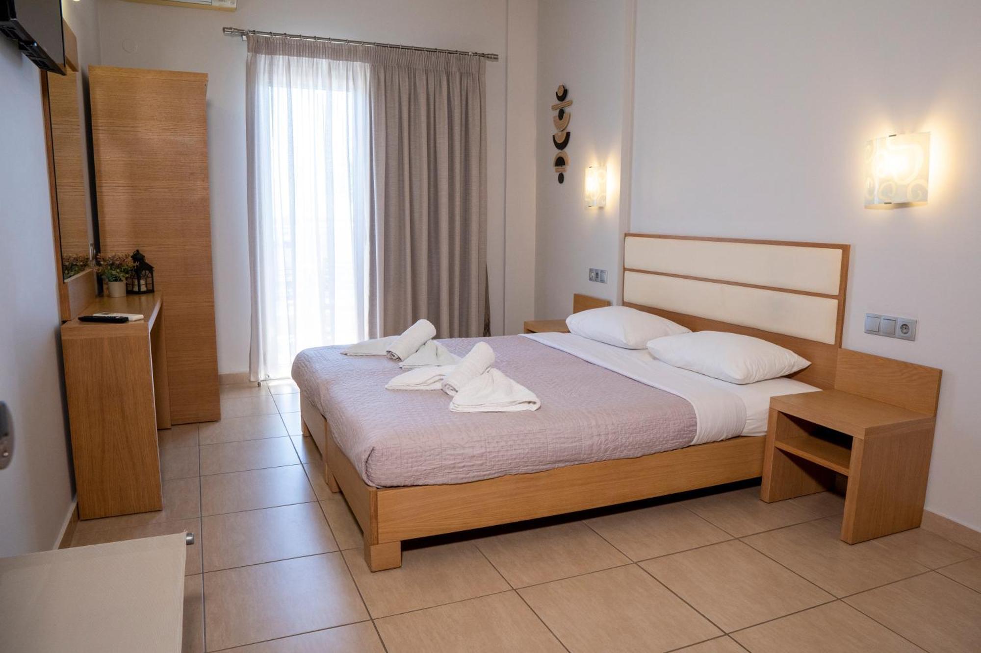 Hotel Epavlis Eleftheriadi Paralía Eksteriør billede