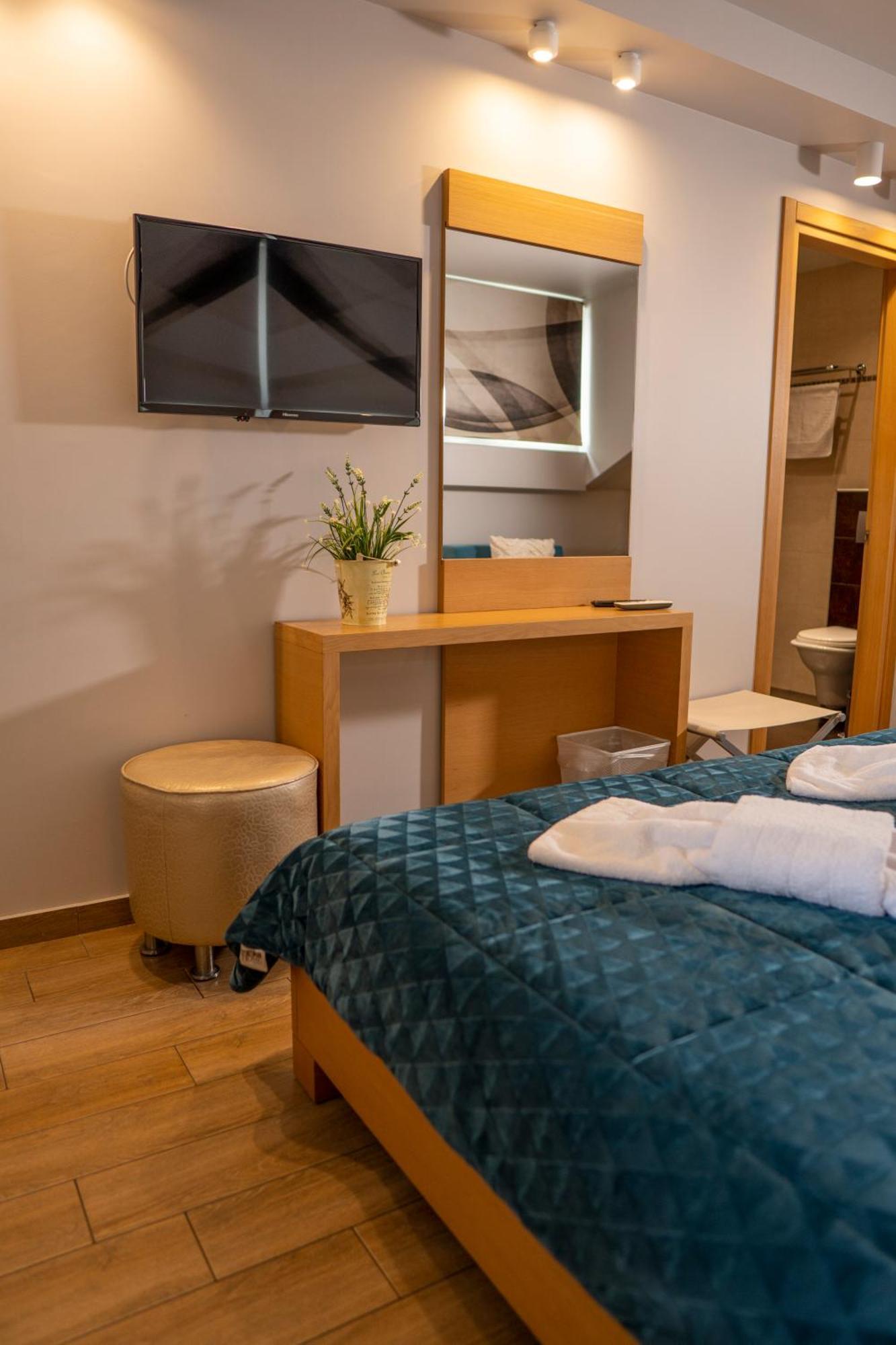 Hotel Epavlis Eleftheriadi Paralía Eksteriør billede